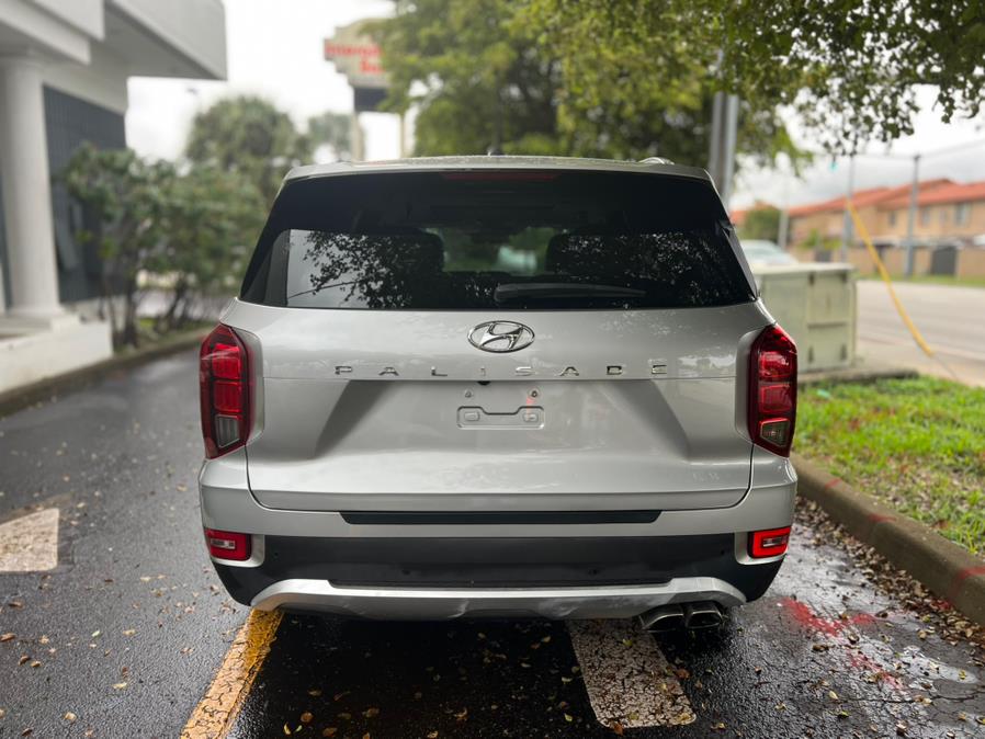 2022 Hyundai Palisade SEL AWD, available for sale in Hialeah, Florida | The Palm Motors LLC. Hialeah, Florida 2022 Hyundai Palisade SEL AWD, available for sale in Hialeah, Florida | The Palm Motors LLC. Hialeah, Florida