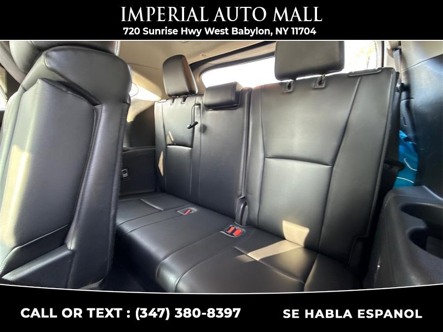 2021 Toyota Highlander XLE FWD (Natl), available for sale in West Babylon, New York | Imperial Auto Mall. West Babylon, New York 2021 Toyota Highlander XLE FWD (Natl), available for sale in West Babylon, New York | Imperial Auto Mall. West Babylon, New York