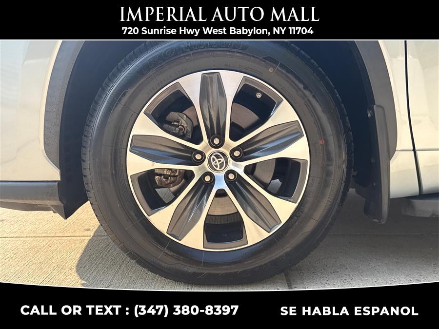 2021 Toyota Highlander XLE FWD (Natl), available for sale in West Babylon, New York | Imperial Auto Mall. West Babylon, New York 2021 Toyota Highlander XLE FWD (Natl), available for sale in West Babylon, New York | Imperial Auto Mall. West Babylon, New York