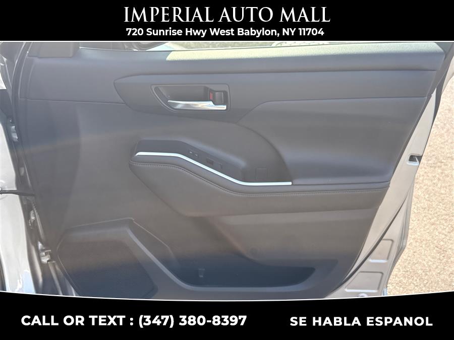 2021 Toyota Highlander XLE FWD (Natl), available for sale in West Babylon, New York | Imperial Auto Mall. West Babylon, New York 2021 Toyota Highlander XLE FWD (Natl), available for sale in West Babylon, New York | Imperial Auto Mall. West Babylon, New York
