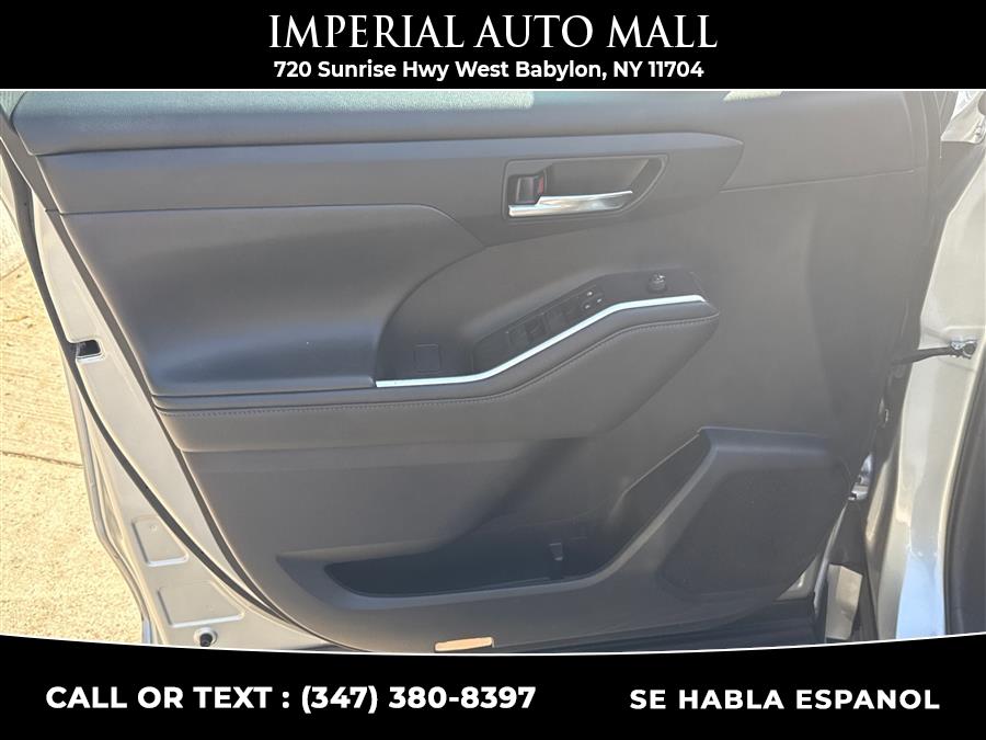 2021 Toyota Highlander XLE FWD (Natl), available for sale in West Babylon, New York | Imperial Auto Mall. West Babylon, New York 2021 Toyota Highlander XLE FWD (Natl), available for sale in West Babylon, New York | Imperial Auto Mall. West Babylon, New York