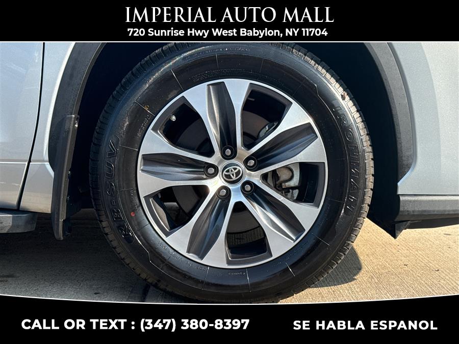 2021 Toyota Highlander XLE FWD (Natl), available for sale in West Babylon, New York | Imperial Auto Mall. West Babylon, New York 2021 Toyota Highlander XLE FWD (Natl), available for sale in West Babylon, New York | Imperial Auto Mall. West Babylon, New York