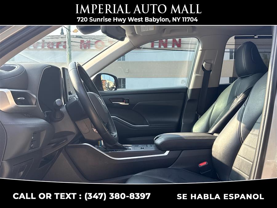 2021 Toyota Highlander XLE FWD (Natl), available for sale in West Babylon, New York | Imperial Auto Mall. West Babylon, New York 2021 Toyota Highlander XLE FWD (Natl), available for sale in West Babylon, New York | Imperial Auto Mall. West Babylon, New York
