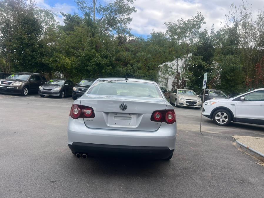 2008 Volkswagen Jetta Sedan 4dr Auto SE PZEV, available for sale in Swansea, Massachusetts | Gas On The Run. Swansea, Massachusetts