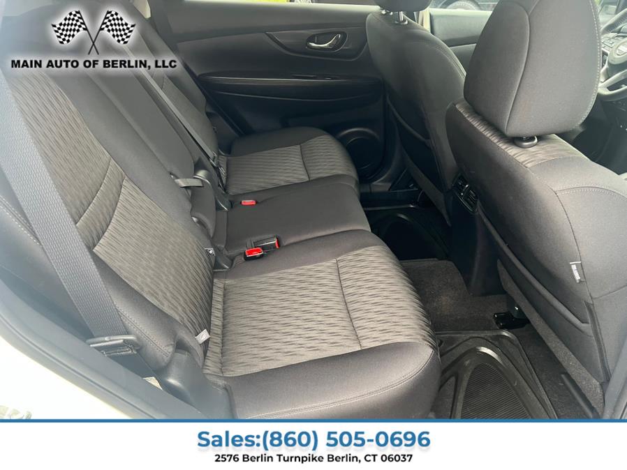 2017 Nissan Rogue 2017.5 AWD SV, available for sale in Berlin, Connecticut | Main Auto of Berlin. Berlin, Connecticut 2017 Nissan Rogue 2017.5 AWD SV, available for sale in Berlin, Connecticut | Main Auto of Berlin. Berlin, Connecticut