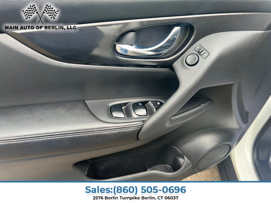 2017 Nissan Rogue 2017.5 AWD SV, available for sale in Berlin, Connecticut | Main Auto of Berlin. Berlin, Connecticut 2017 Nissan Rogue 2017.5 AWD SV, available for sale in Berlin, Connecticut | Main Auto of Berlin. Berlin, Connecticut