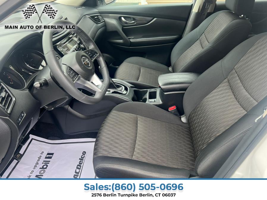 2017 Nissan Rogue 2017.5 AWD SV, available for sale in Berlin, Connecticut | Main Auto of Berlin. Berlin, Connecticut 2017 Nissan Rogue 2017.5 AWD SV, available for sale in Berlin, Connecticut | Main Auto of Berlin. Berlin, Connecticut