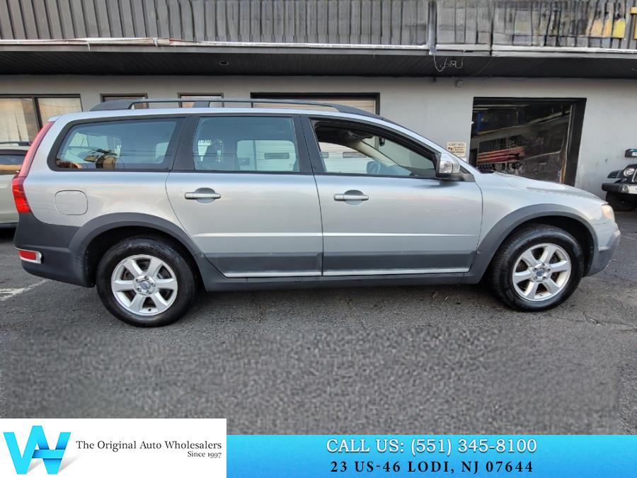 2009 Volvo XC70 4dr Wgn 3.2L w/Sunroof, available for sale in Lodi, New Jersey | AW Auto & Truck Wholesalers, Inc. Lodi, New Jersey 2009 Volvo XC70 4dr Wgn 3.2L w/Sunroof, available for sale in Lodi, New Jersey | AW Auto & Truck Wholesalers, Inc. Lodi, New Jersey