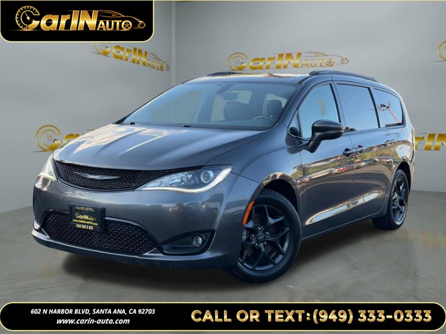 2019 Chrysler Pacifica Limited FWD, available for sale in Santa Ana, California | Carin Auto. Santa Ana, California