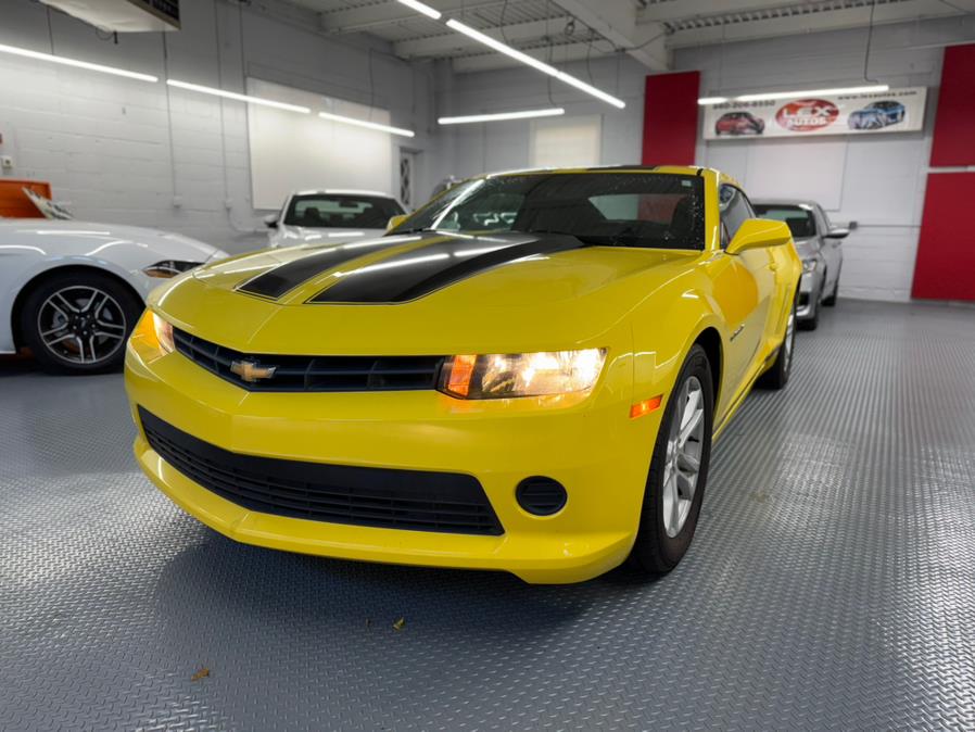 2015 Chevrolet Camaro photo 2