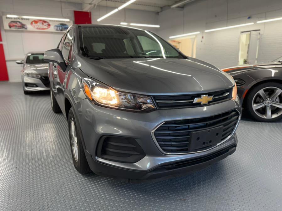 2020 Chevrolet Trax LS photo 4