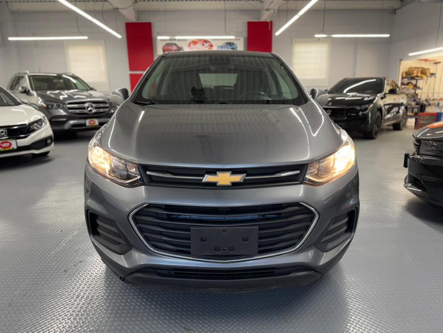2020 Chevrolet Trax LS photo 3