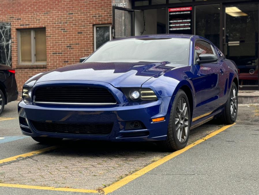 2014 Ford Mustang V6