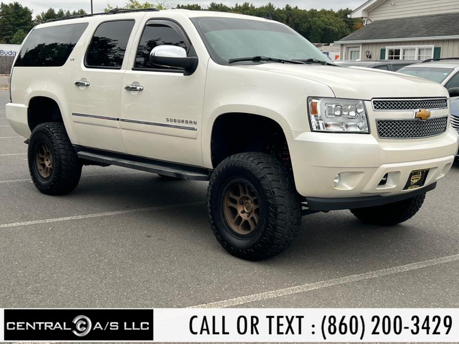 2011 Chevrolet Suburban 1500 LTZ photo 3