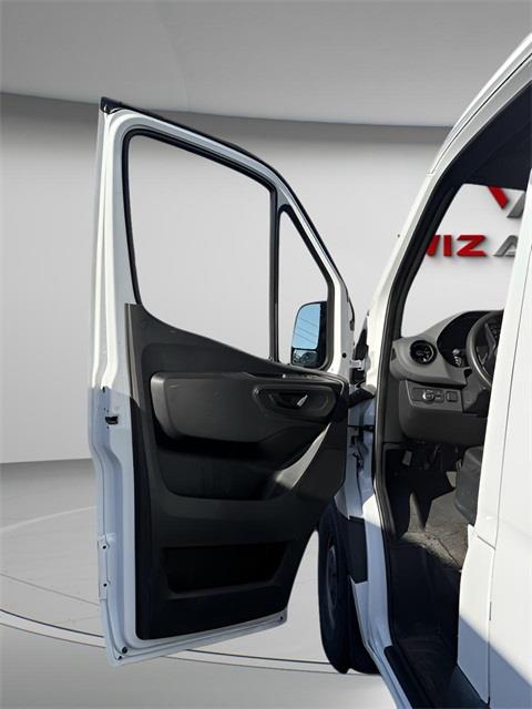 2021 Mercedes-benz Sprinter 1500 Cargo Van 144 in. WB, available for sale in Stratford, Connecticut | Wiz Leasing Inc. Stratford, Connecticut 2021 Mercedes-benz Sprinter 1500 Cargo Van 144 in. WB, available for sale in Stratford, Connecticut | Wiz Leasing Inc. Stratford, Connecticut