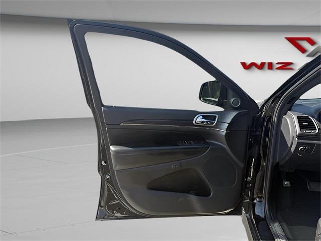2020 Jeep Grand Cherokee Limited X, available for sale in Stratford, Connecticut | Wiz Leasing Inc. Stratford, Connecticut 2020 Jeep Grand Cherokee Limited X, available for sale in Stratford, Connecticut | Wiz Leasing Inc. Stratford, Connecticut