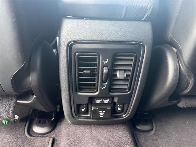 2018 Jeep Grand Cherokee Limited, available for sale in Stratford, Connecticut | Wiz Leasing Inc. Stratford, Connecticut 2018 Jeep Grand Cherokee Limited, available for sale in Stratford, Connecticut | Wiz Leasing Inc. Stratford, Connecticut