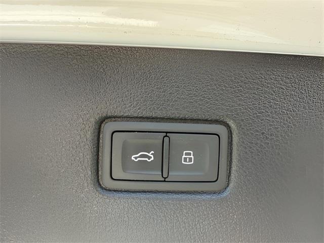 2021 Audi Q7 55 Premium Plus, available for sale in Stratford, Connecticut | Wiz Leasing Inc. Stratford, Connecticut 2021 Audi Q7 55 Premium Plus, available for sale in Stratford, Connecticut | Wiz Leasing Inc. Stratford, Connecticut