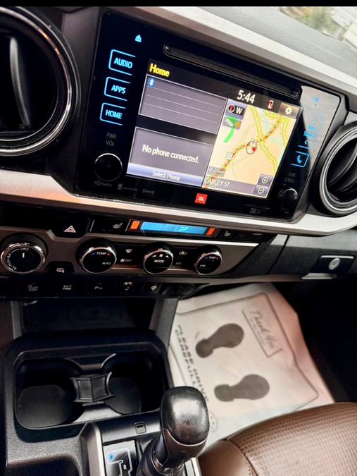 2016 Toyota Tacoma 4WD Double Cab V6 AT Limited (Natl), available for sale in Shelton, Connecticut | Center Motorsports LLC. Shelton, Connecticut 2016 Toyota Tacoma 4WD Double Cab V6 AT Limited (Natl), available for sale in Shelton, Connecticut | Center Motorsports LLC. Shelton, Connecticut