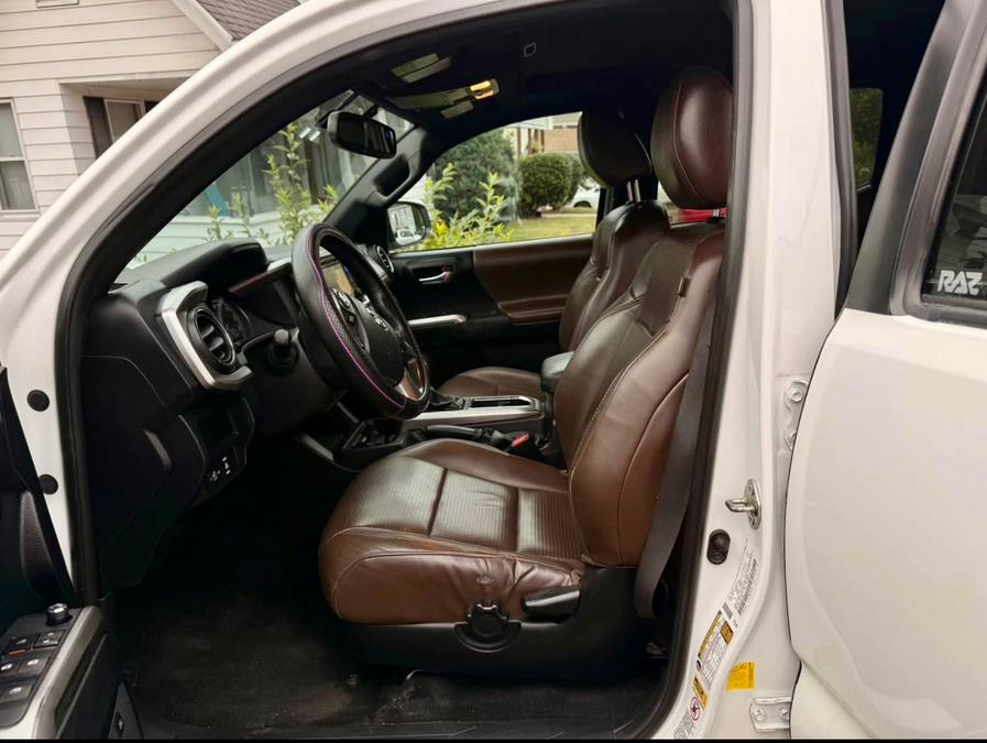 2016 Toyota Tacoma 4WD Double Cab V6 AT Limited (Natl), available for sale in Shelton, Connecticut | Center Motorsports LLC. Shelton, Connecticut 2016 Toyota Tacoma 4WD Double Cab V6 AT Limited (Natl), available for sale in Shelton, Connecticut | Center Motorsports LLC. Shelton, Connecticut