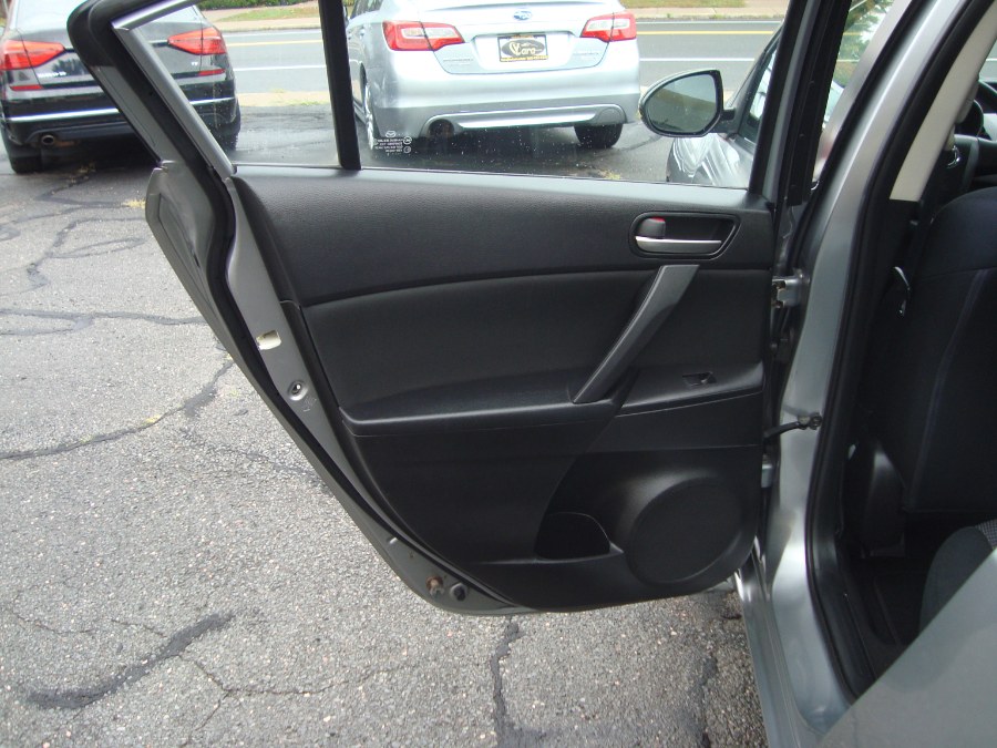 2013 Mazda Mazda3 4dr Sdn Auto i SV, available for sale in Manchester, Connecticut | Yara Motors. Manchester, Connecticut 2013 Mazda Mazda3 4dr Sdn Auto i SV, available for sale in Manchester, Connecticut | Yara Motors. Manchester, Connecticut
