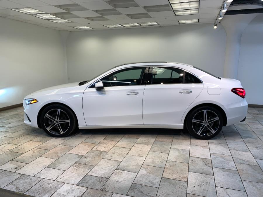 2022 Mercedes Benz A 220 4MATIC photo 4