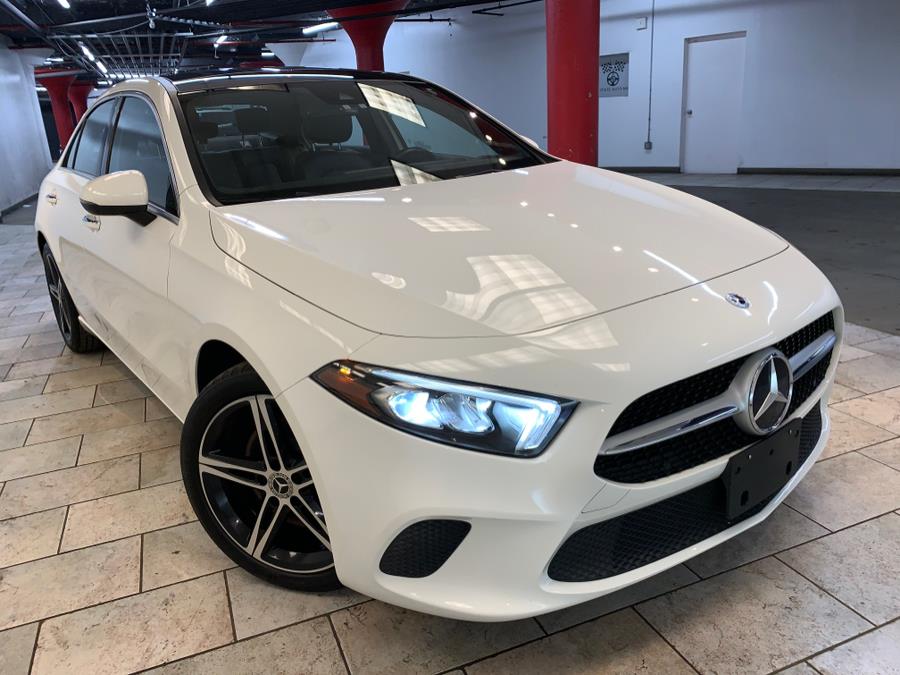 2022 Mercedes Benz A 220 4MATIC photo 2