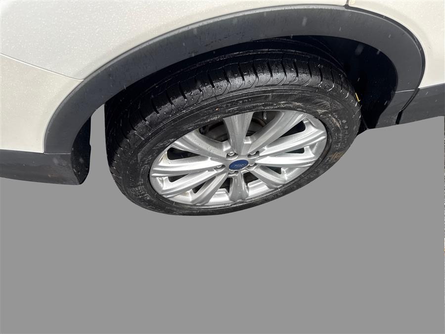 2017 Ford Escape Titanium 4WD, available for sale in Canton, Connecticut | Lava Motors. Canton, Connecticut 2017 Ford Escape Titanium 4WD, available for sale in Canton, Connecticut | Lava Motors. Canton, Connecticut