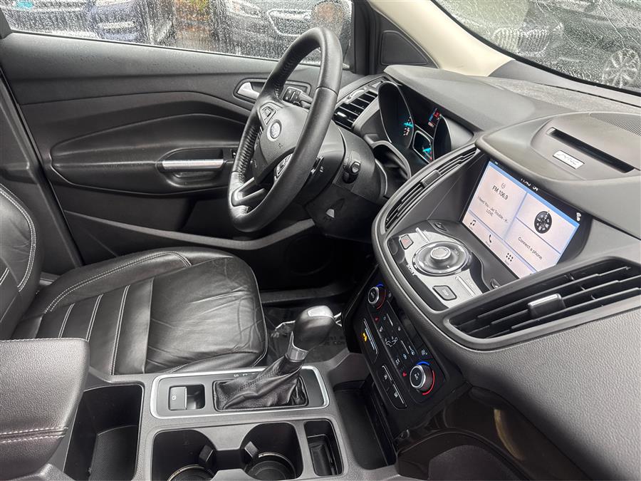 2017 Ford Escape Titanium 4WD, available for sale in Canton, Connecticut | Lava Motors. Canton, Connecticut 2017 Ford Escape Titanium 4WD, available for sale in Canton, Connecticut | Lava Motors. Canton, Connecticut