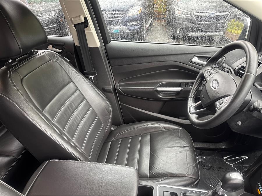 2017 Ford Escape Titanium 4WD, available for sale in Canton, Connecticut | Lava Motors. Canton, Connecticut 2017 Ford Escape Titanium 4WD, available for sale in Canton, Connecticut | Lava Motors. Canton, Connecticut