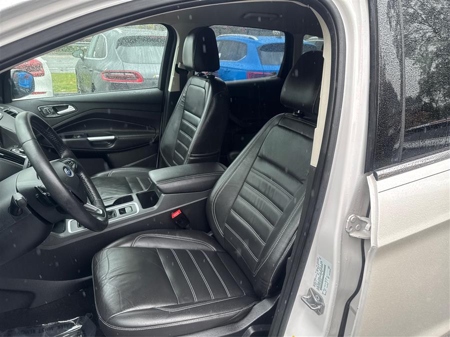 2017 Ford Escape Titanium 4WD, available for sale in Canton, Connecticut | Lava Motors. Canton, Connecticut 2017 Ford Escape Titanium 4WD, available for sale in Canton, Connecticut | Lava Motors. Canton, Connecticut