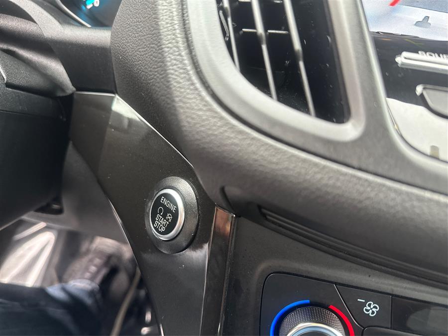 2017 Ford Escape Titanium 4WD, available for sale in Canton, Connecticut | Lava Motors. Canton, Connecticut 2017 Ford Escape Titanium 4WD, available for sale in Canton, Connecticut | Lava Motors. Canton, Connecticut