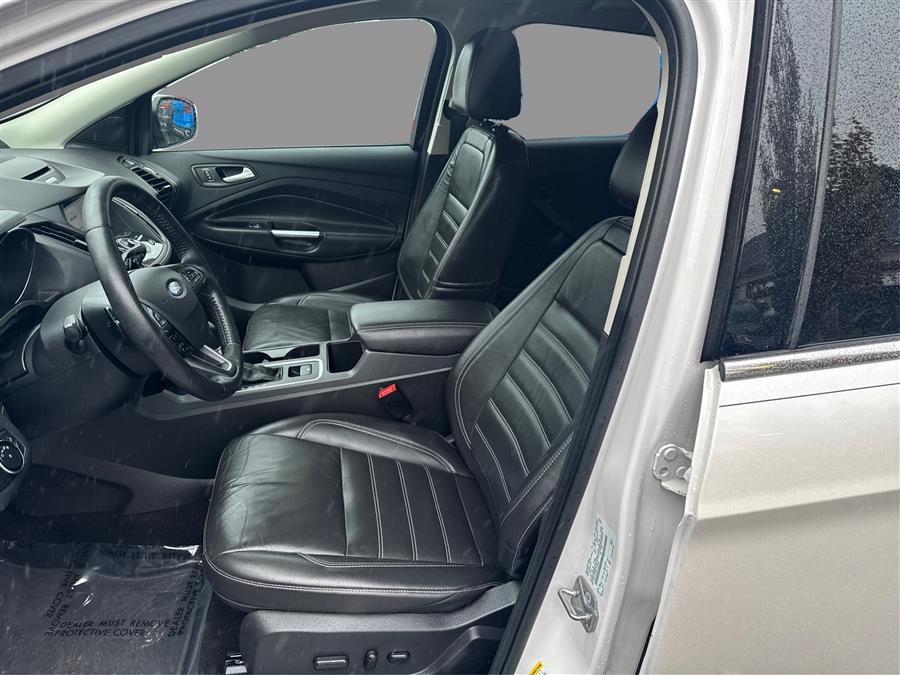 2017 Ford Escape Titanium 4WD, available for sale in Canton, Connecticut | Lava Motors. Canton, Connecticut 2017 Ford Escape Titanium 4WD, available for sale in Canton, Connecticut | Lava Motors. Canton, Connecticut