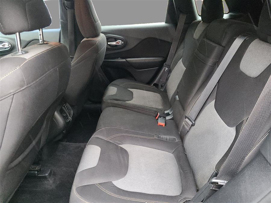 2014 Jeep Cherokee 4WD 4dr Altitude, available for sale in Canton, Connecticut | Lava Motors. Canton, Connecticut 2014 Jeep Cherokee 4WD 4dr Altitude, available for sale in Canton, Connecticut | Lava Motors. Canton, Connecticut