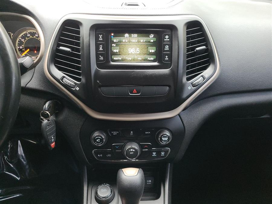 2014 Jeep Cherokee 4WD 4dr Altitude, available for sale in Canton, Connecticut | Lava Motors. Canton, Connecticut 2014 Jeep Cherokee 4WD 4dr Altitude, available for sale in Canton, Connecticut | Lava Motors. Canton, Connecticut