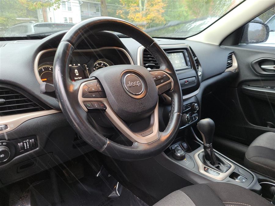 2014 Jeep Cherokee 4WD 4dr Altitude, available for sale in Canton, Connecticut | Lava Motors. Canton, Connecticut 2014 Jeep Cherokee 4WD 4dr Altitude, available for sale in Canton, Connecticut | Lava Motors. Canton, Connecticut