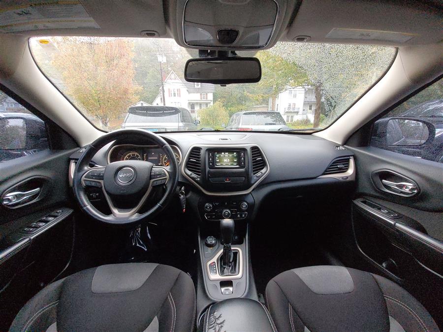2014 Jeep Cherokee 4WD 4dr Altitude, available for sale in Canton, Connecticut | Lava Motors. Canton, Connecticut 2014 Jeep Cherokee 4WD 4dr Altitude, available for sale in Canton, Connecticut | Lava Motors. Canton, Connecticut