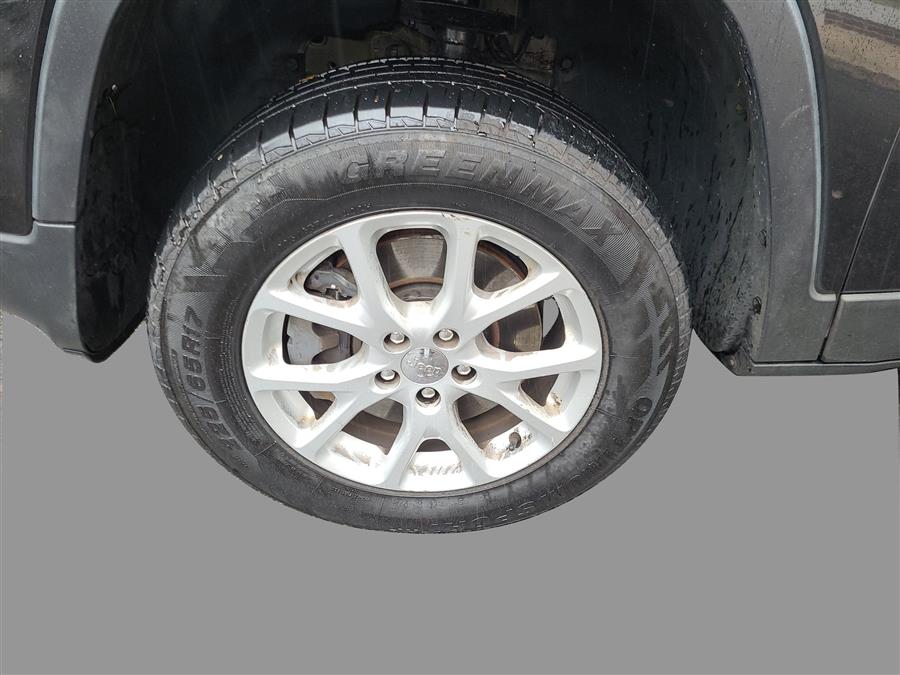 2014 Jeep Cherokee 4WD 4dr Altitude, available for sale in Canton, Connecticut | Lava Motors. Canton, Connecticut 2014 Jeep Cherokee 4WD 4dr Altitude, available for sale in Canton, Connecticut | Lava Motors. Canton, Connecticut