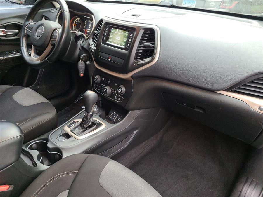 2014 Jeep Cherokee 4WD 4dr Altitude, available for sale in Canton, Connecticut | Lava Motors. Canton, Connecticut 2014 Jeep Cherokee 4WD 4dr Altitude, available for sale in Canton, Connecticut | Lava Motors. Canton, Connecticut
