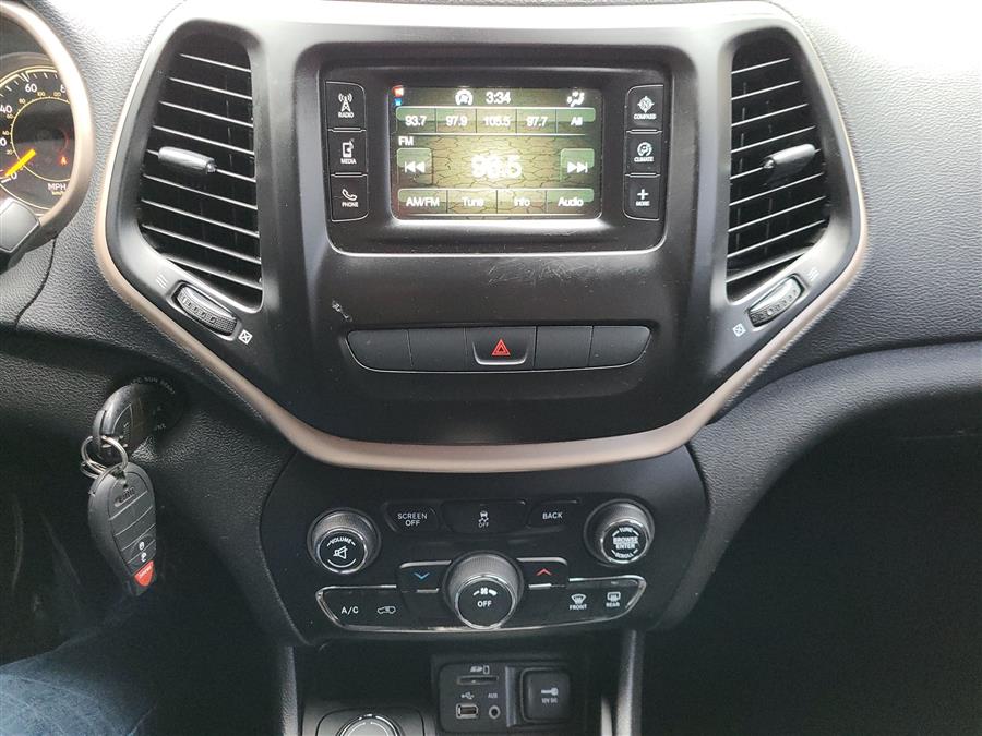 2014 Jeep Cherokee 4WD 4dr Altitude, available for sale in Canton, Connecticut | Lava Motors. Canton, Connecticut 2014 Jeep Cherokee 4WD 4dr Altitude, available for sale in Canton, Connecticut | Lava Motors. Canton, Connecticut