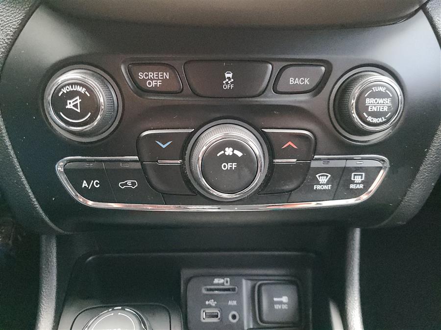 2014 Jeep Cherokee 4WD 4dr Altitude, available for sale in Canton, Connecticut | Lava Motors. Canton, Connecticut 2014 Jeep Cherokee 4WD 4dr Altitude, available for sale in Canton, Connecticut | Lava Motors. Canton, Connecticut
