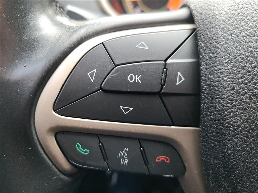 2014 Jeep Cherokee 4WD 4dr Altitude, available for sale in Canton, Connecticut | Lava Motors. Canton, Connecticut 2014 Jeep Cherokee 4WD 4dr Altitude, available for sale in Canton, Connecticut | Lava Motors. Canton, Connecticut