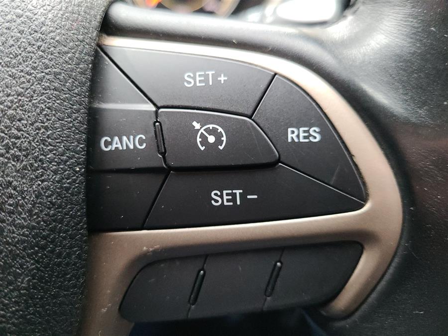 2014 Jeep Cherokee 4WD 4dr Altitude, available for sale in Canton, Connecticut | Lava Motors. Canton, Connecticut 2014 Jeep Cherokee 4WD 4dr Altitude, available for sale in Canton, Connecticut | Lava Motors. Canton, Connecticut