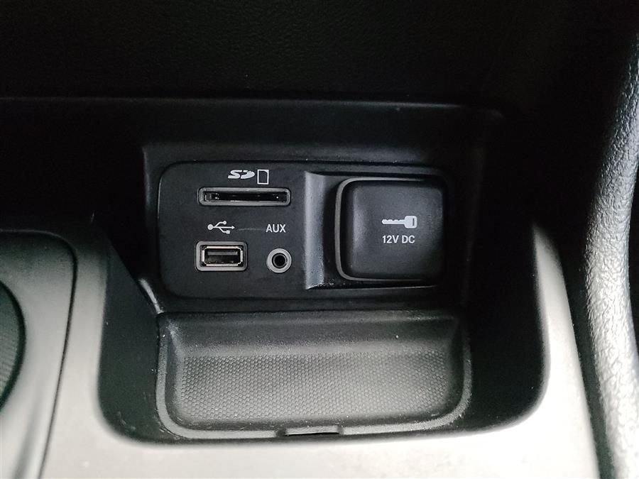 2014 Jeep Cherokee 4WD 4dr Altitude, available for sale in Canton, Connecticut | Lava Motors. Canton, Connecticut 2014 Jeep Cherokee 4WD 4dr Altitude, available for sale in Canton, Connecticut | Lava Motors. Canton, Connecticut