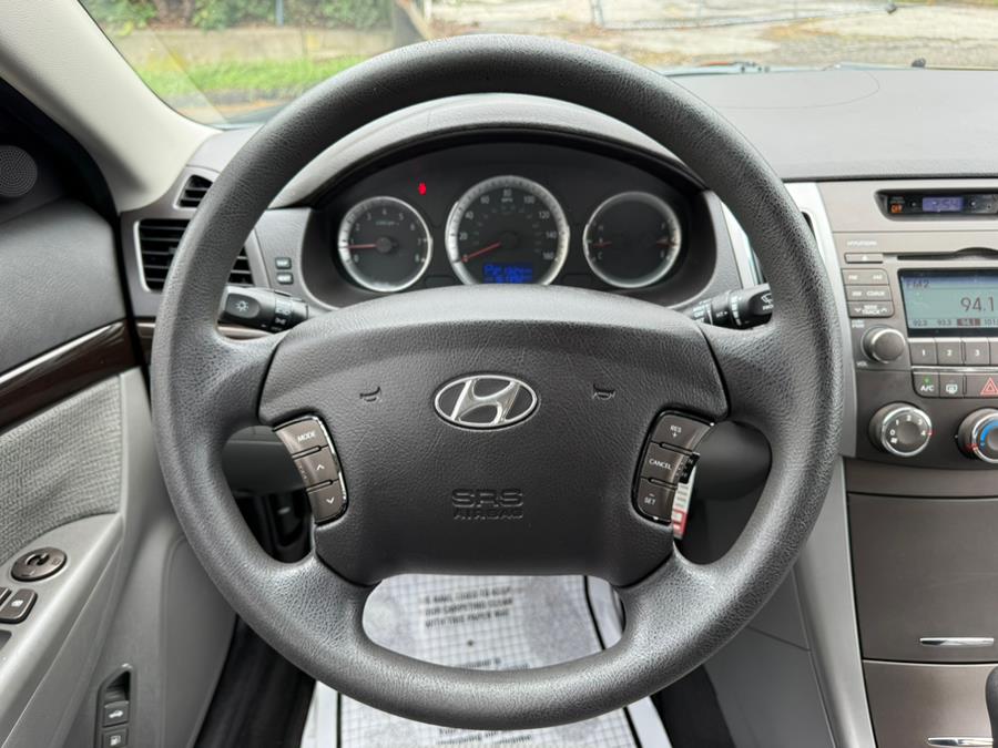 2009 Hyundai Sonata 4dr Sdn I4 Auto GLS, available for sale in New Milford, Connecticut | Faustos Auto Body and Repairs LLC. New Milford, Connecticut 2009 Hyundai Sonata 4dr Sdn I4 Auto GLS, available for sale in New Milford, Connecticut | Faustos Auto Body and Repairs LLC. New Milford, Connecticut