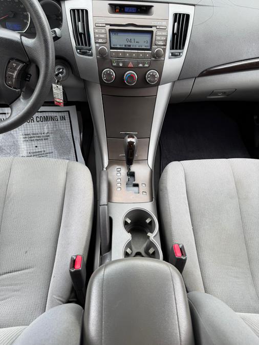2009 Hyundai Sonata 4dr Sdn I4 Auto GLS, available for sale in New Milford, Connecticut | Faustos Auto Body and Repairs LLC. New Milford, Connecticut 2009 Hyundai Sonata 4dr Sdn I4 Auto GLS, available for sale in New Milford, Connecticut | Faustos Auto Body and Repairs LLC. New Milford, Connecticut