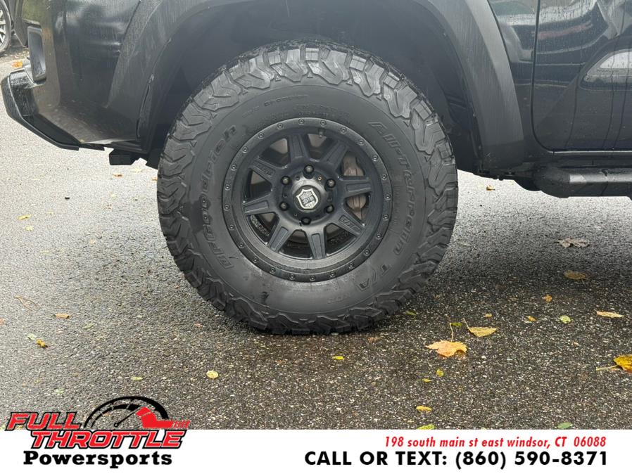 2016 Toyota Tacoma 4WD Double Cab V6 MT TRD Off Road (Natl), available for sale in East Windsor, Connecticut | Full Throttle Power Sports LLC. East Windsor, Connecticut 2016 Toyota Tacoma 4WD Double Cab V6 MT TRD Off Road (Natl), available for sale in East Windsor, Connecticut | Full Throttle Power Sports LLC. East Windsor, Connecticut