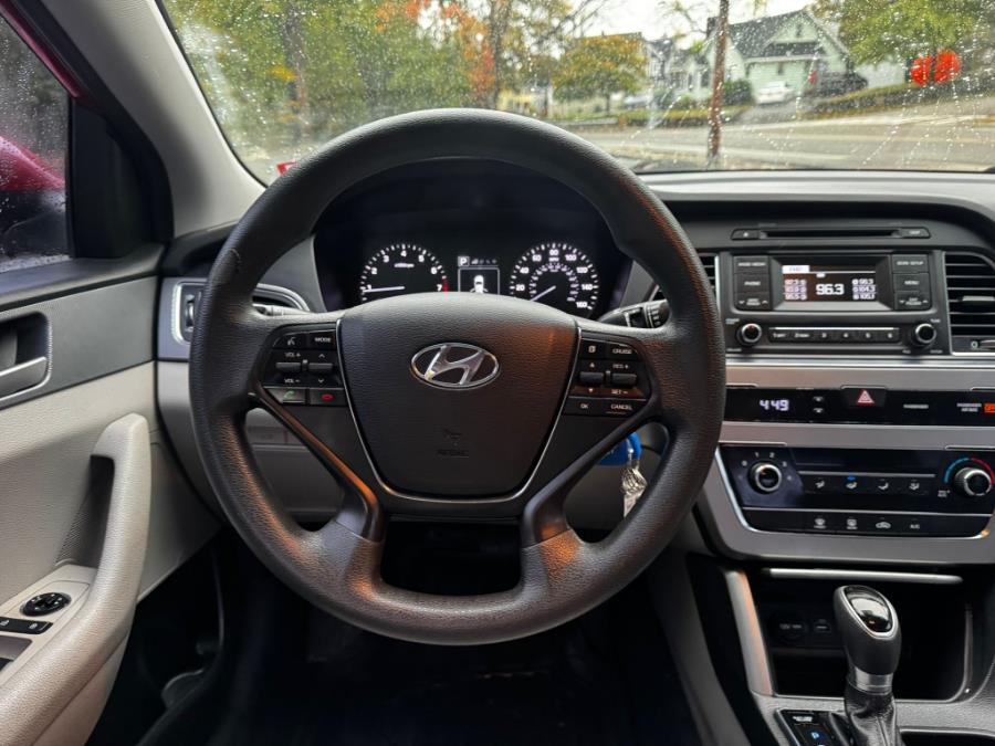 2017 Hyundai Sonata SE 2.4L, available for sale in Bloomingdale, New Jersey | Bloomingdale Auto Group. Bloomingdale, New Jersey 2017 Hyundai Sonata SE 2.4L, available for sale in Bloomingdale, New Jersey | Bloomingdale Auto Group. Bloomingdale, New Jersey