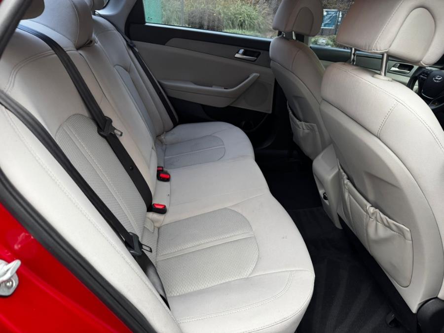 2017 Hyundai Sonata SE 2.4L, available for sale in Bloomingdale, New Jersey | Bloomingdale Auto Group. Bloomingdale, New Jersey 2017 Hyundai Sonata SE 2.4L, available for sale in Bloomingdale, New Jersey | Bloomingdale Auto Group. Bloomingdale, New Jersey