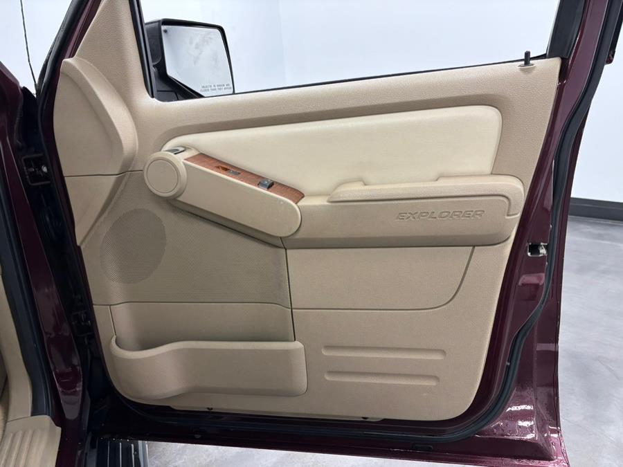 2008 Ford Explorer 4WD 4dr V6 Eddie Bauer, available for sale in Elizabeth, New Jersey | Dream Auto Group. Elizabeth, New Jersey 2008 Ford Explorer 4WD 4dr V6 Eddie Bauer, available for sale in Elizabeth, New Jersey | Dream Auto Group. Elizabeth, New Jersey